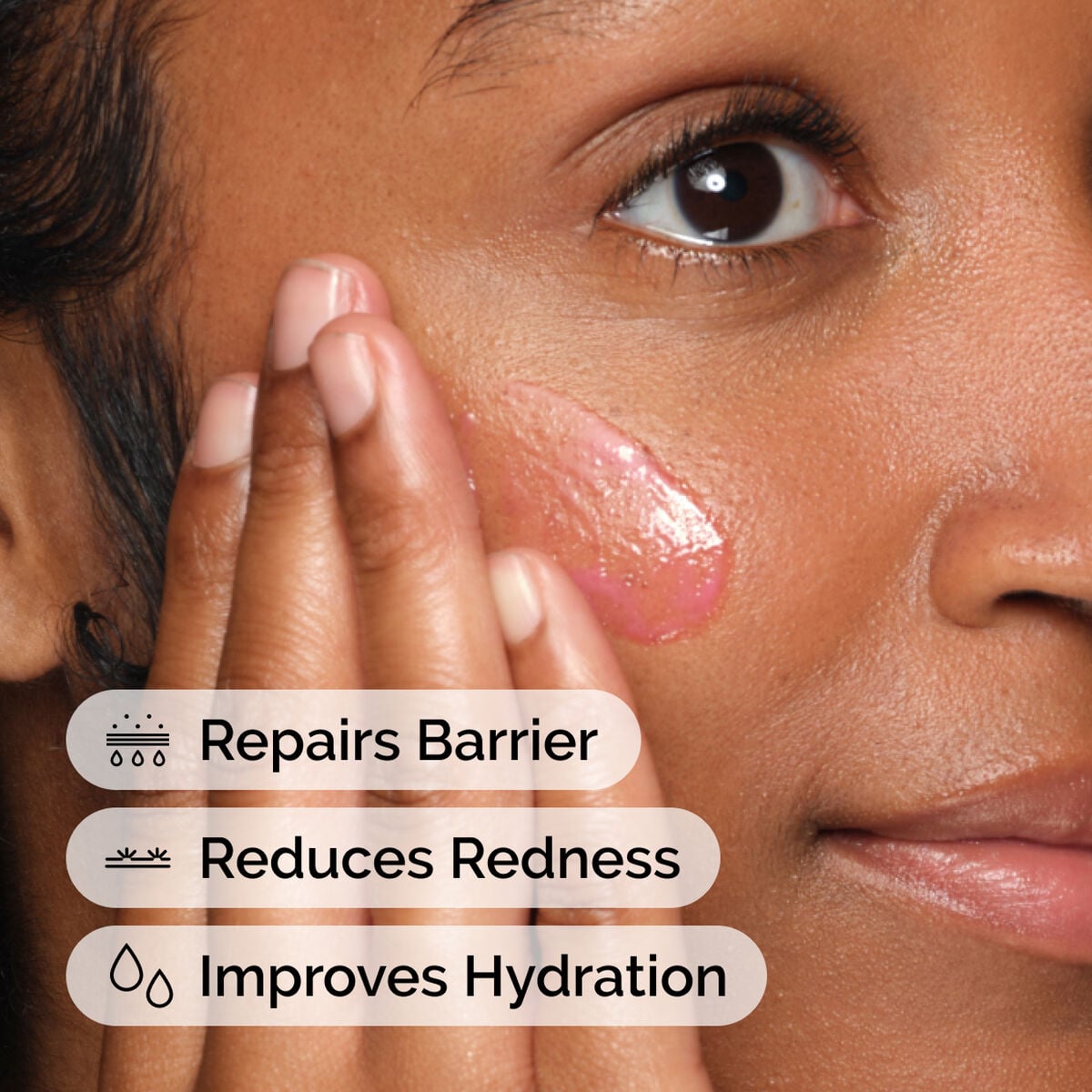 soothing-and-barrier-support-serum-set-p1 ord-soothing-barrier-support-serum-model-application-with-benefits.jpg